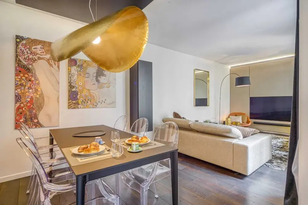 Luxe Apartment Near Père Lachaise Cemetery