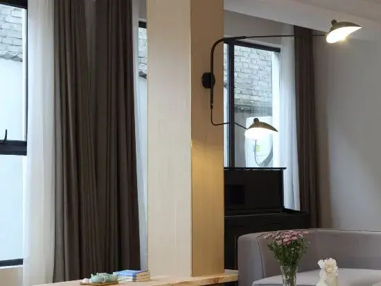 Jishan Jishui B&B