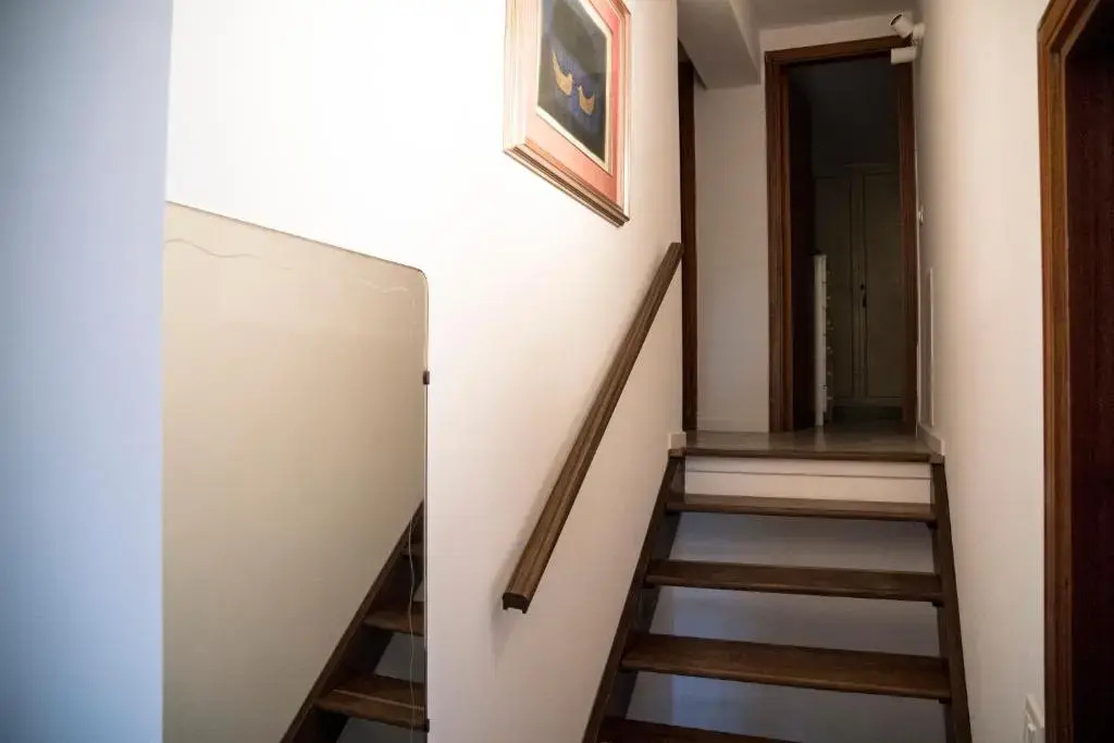 N228 - Numana, quadrilocale ristrutturato con giardino