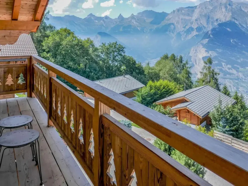 Chalet Le Muveran V6 by Interhome