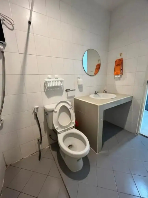 Private Apartment in Phuket With Balcony and Free Wifi