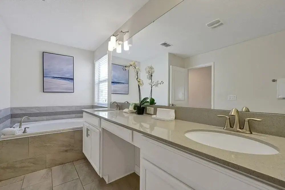 5 Bed In Champions Gate, Modern Decor, Kid Themed Rooms, Game Room, Gated Resort! 5 Bedroom Home by RedAwning