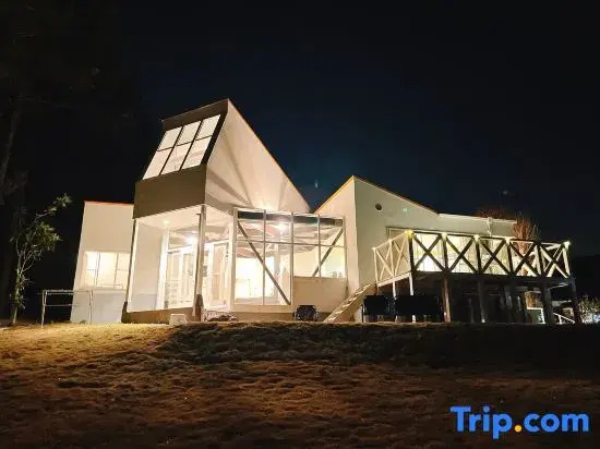 Sunlit Villa Izu -星降る陽だまり森の宿