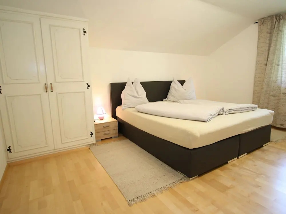 Apartment in Niedernsill With Garden Views