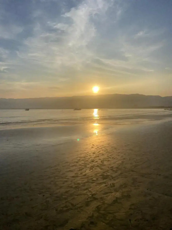 Casa em Bertioga condomínio 250 metros da praia