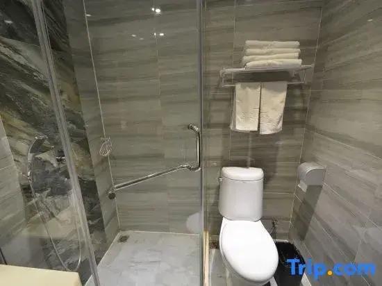 YI Cheng Le Xuan Hotel