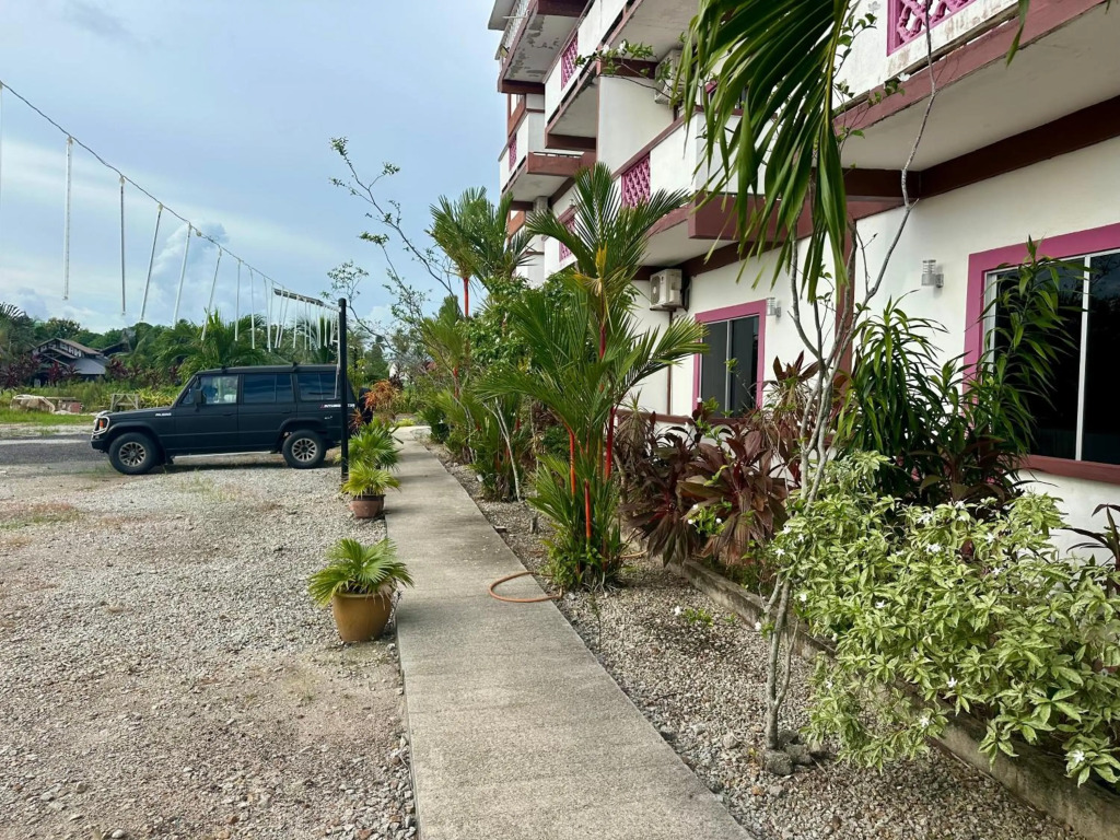 Huda Inn