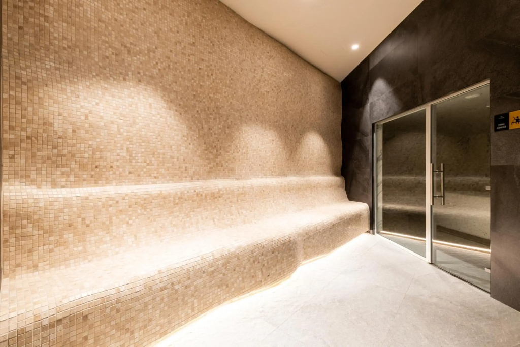 Woodside Residence 325