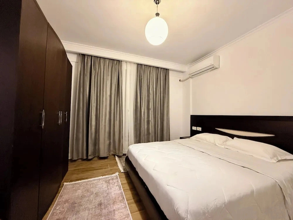 Aisha Apartment