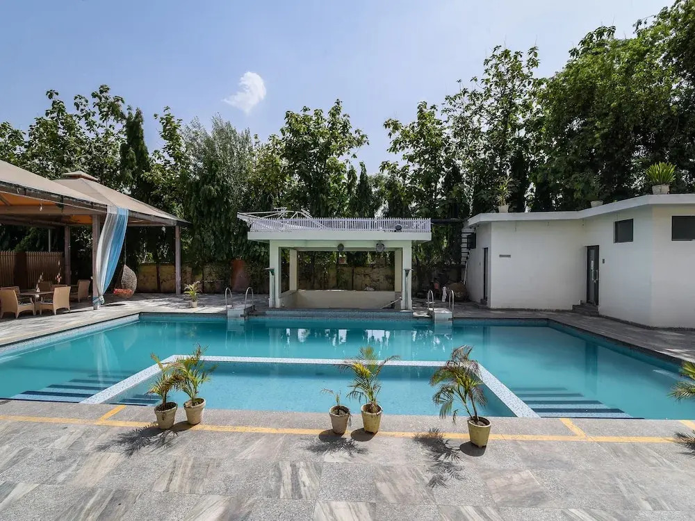 OYO 15418 D'amore Resorts