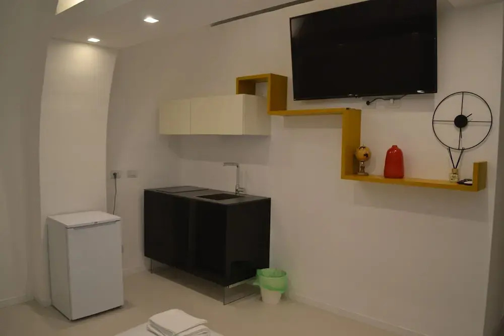 Corte Cairoli B&B and Suites