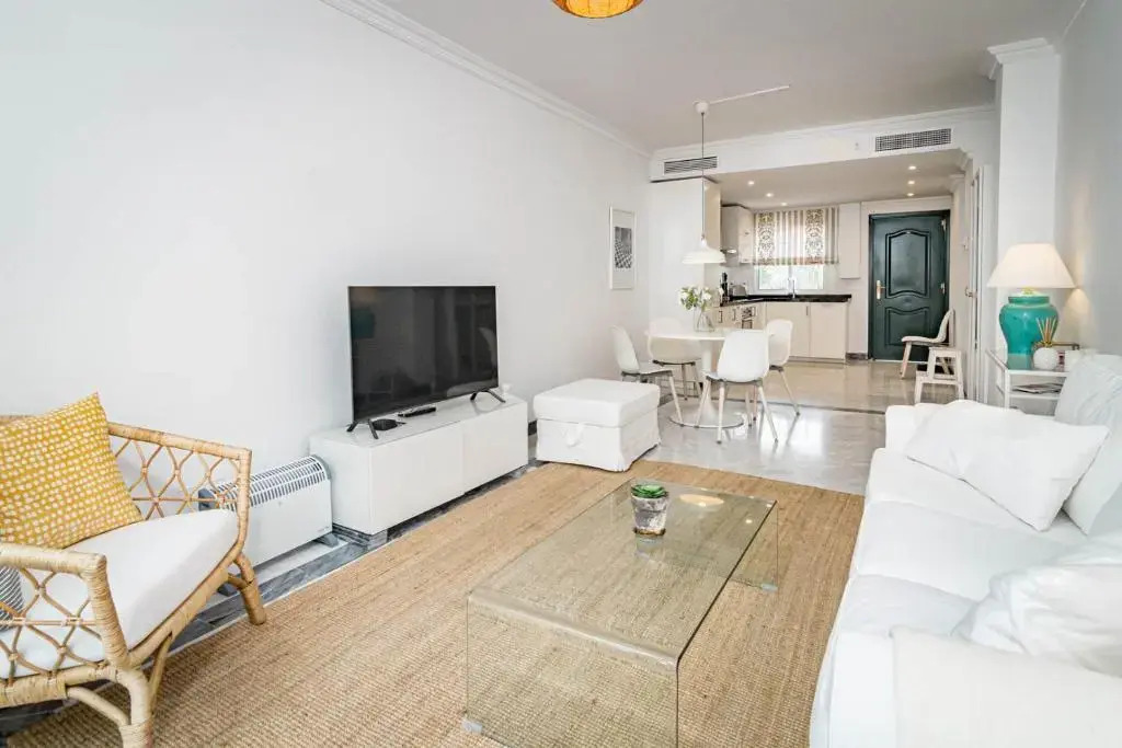 Contemporary 2BR Apt with Terrace in Nueva Andalucia 'The Golf Valley'