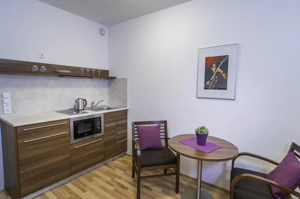 Eliska Tower Apartments Prague