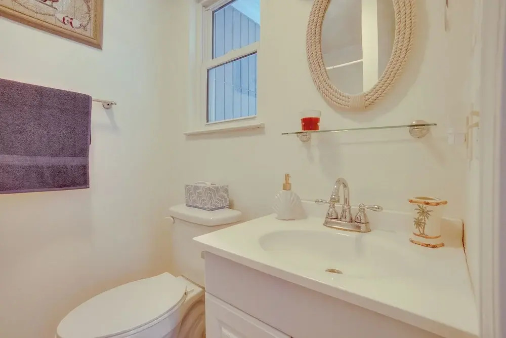 Near Edisto Beach State Park: Home w/ Lanais!