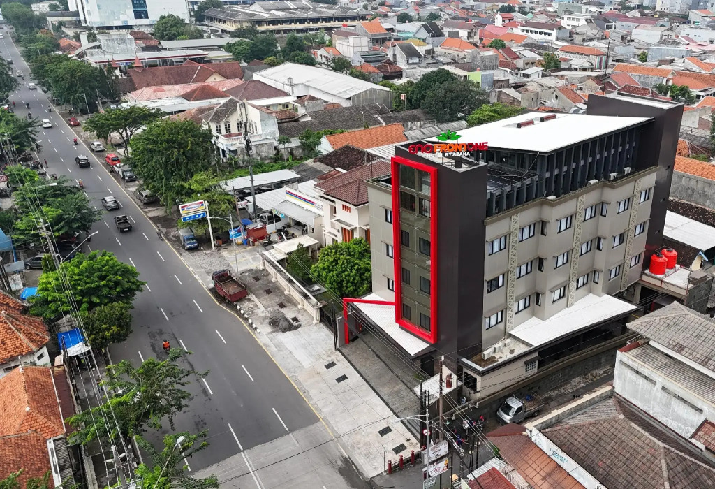 Eno Front One Hotel Semarang