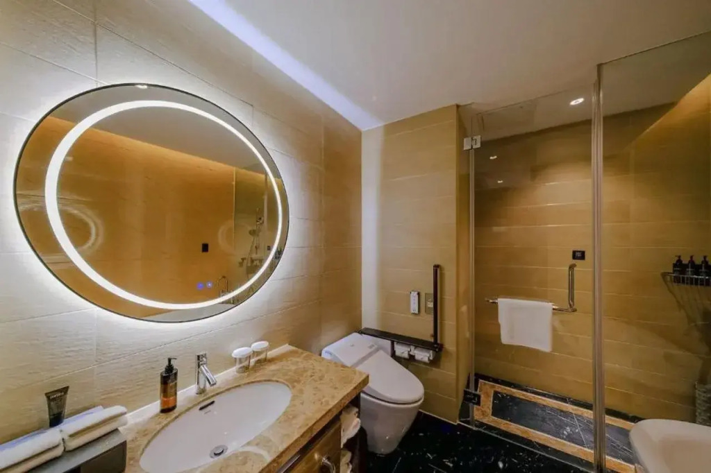 Shanghai International Tourist Resort Fuyi Hotel