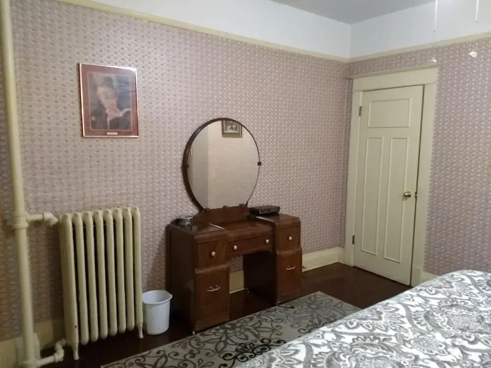 Arundel Mansions Hotel