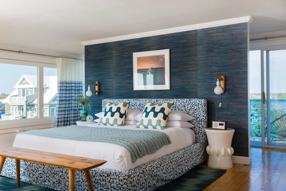 Blue - Inn on the Beach