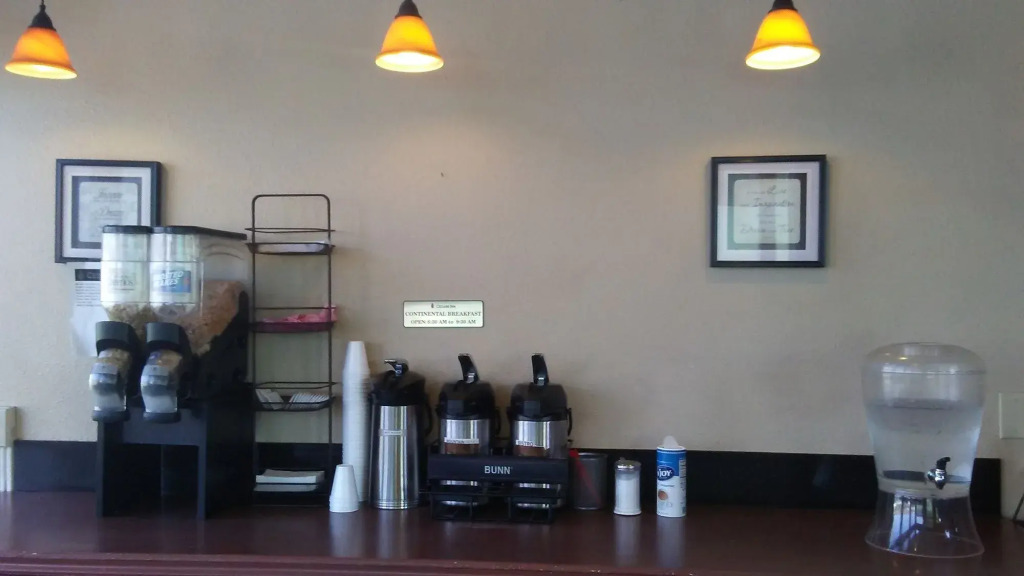 Отель Льюистона Cedars Inn Lewiston