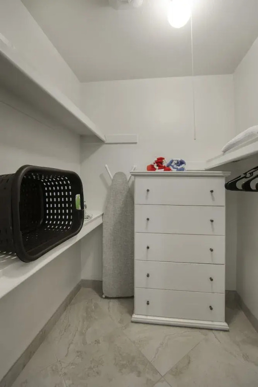 Park Suites at 222 - One Bedroom Apartment