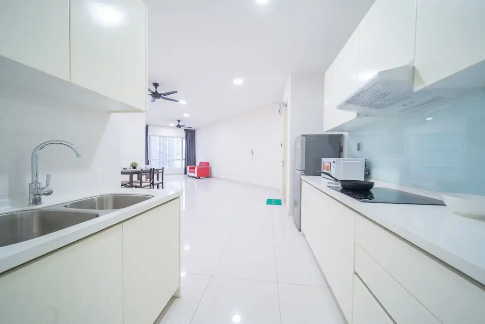 OYO Home 89449 Fancy 2 Bedroom Crest Residence