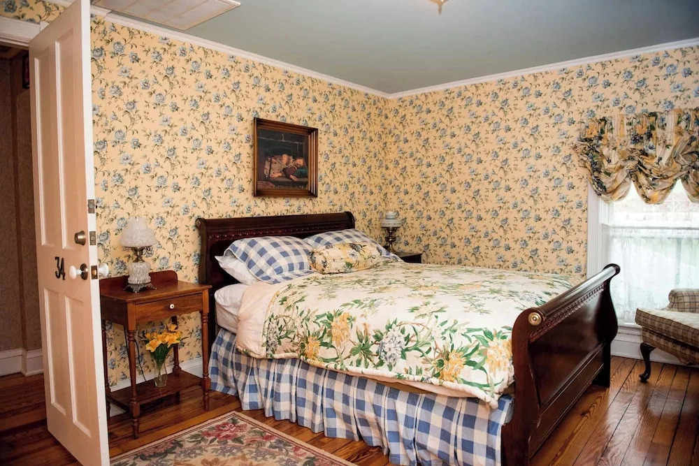 Springside Inn
