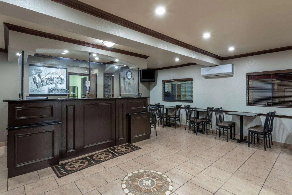 Super 8 Amarillo Central