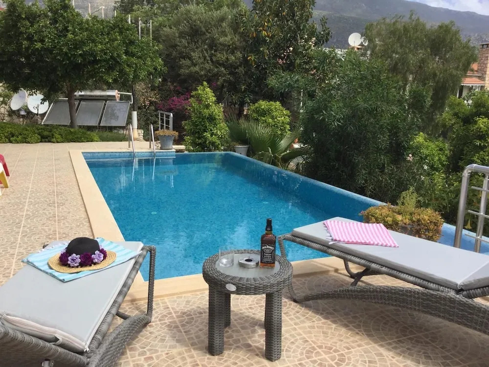 Merla Kas Villa Otelleri