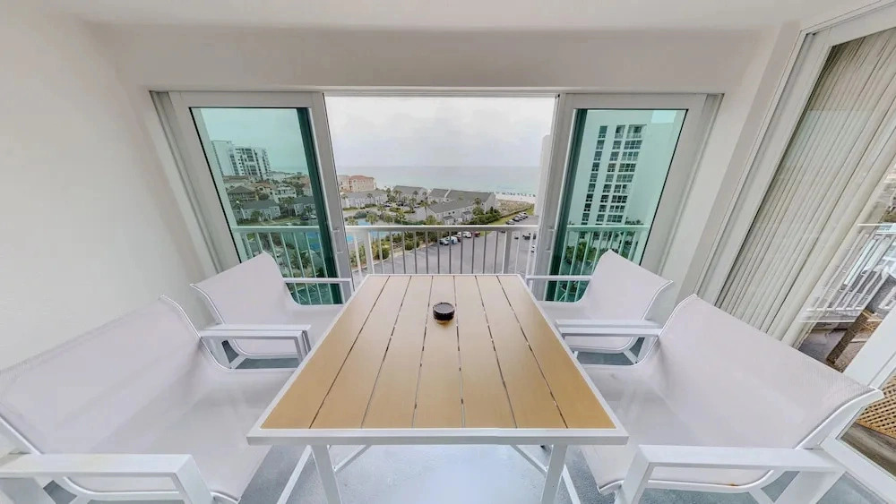 Shoreline Towers 3093 2 Bedroom Condo