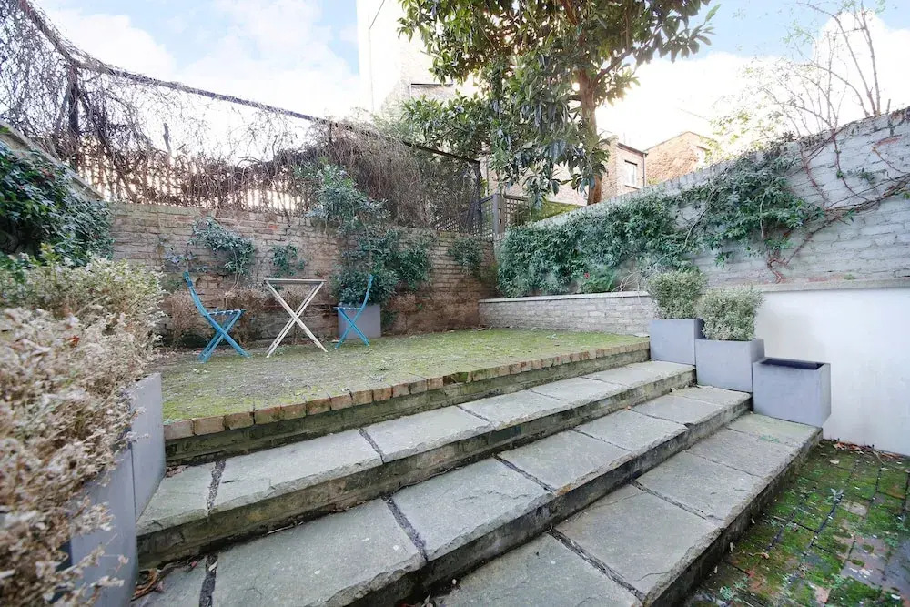 Stunning 2 Bedroom Apartment With Garden in Notting Hill