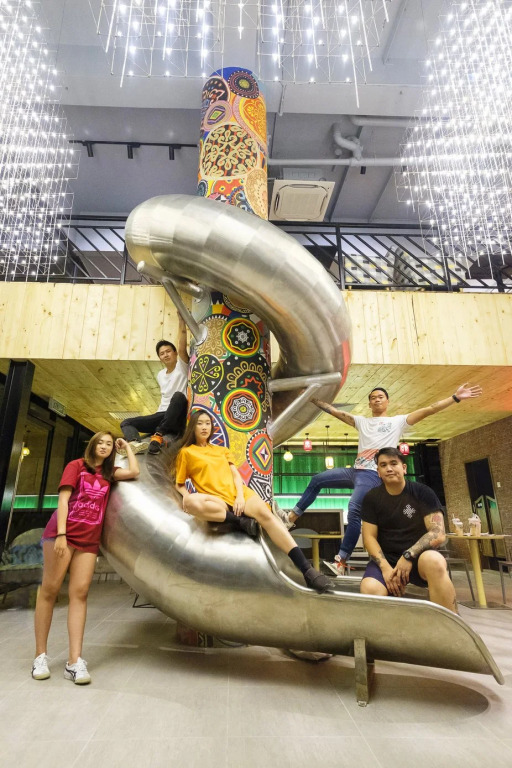 TOOJOU Kota Kinabalu - Travel Meets Social