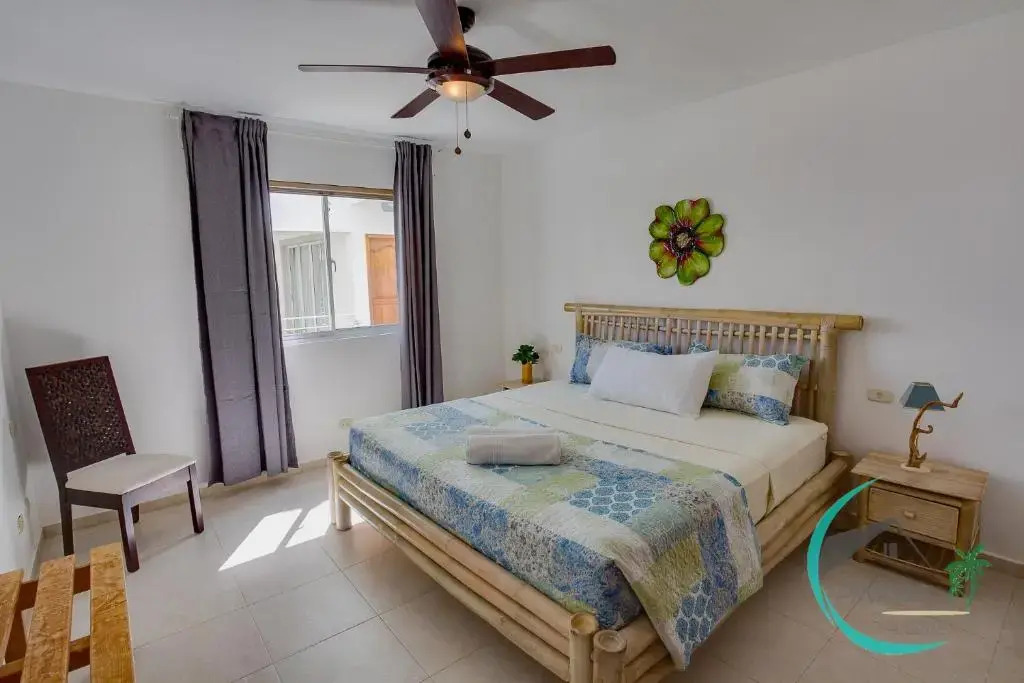 Close To The Beach! Pink Apartment,2Br,2Bt