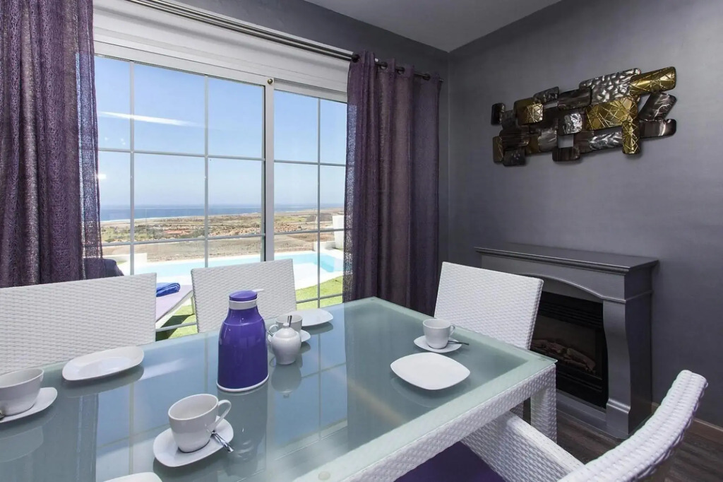 Villa with Pool, Luxury Scape in Caleta De Fuste