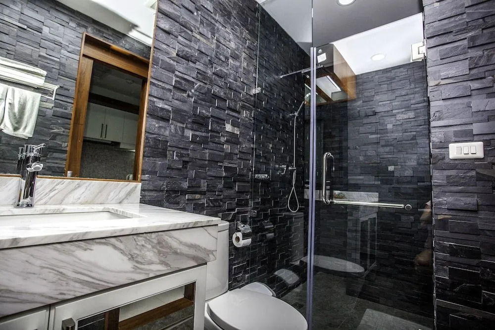 Q Kata Residence
