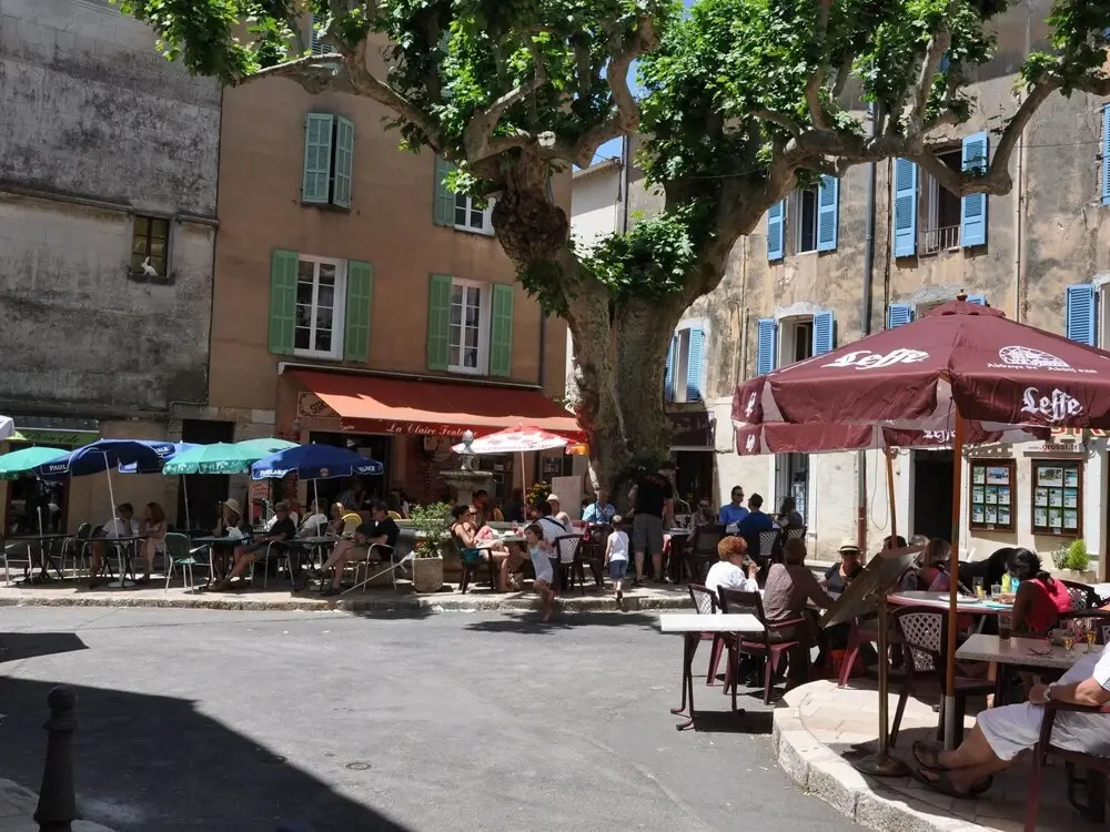 Lush Holiday Home in Draguignan With Private Garden