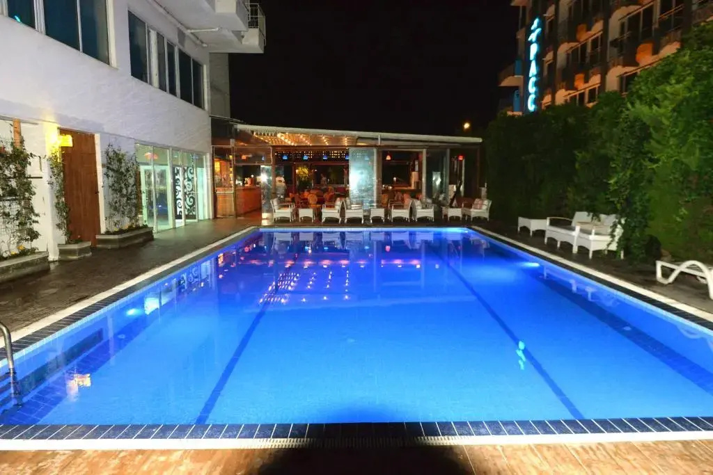 Kristal Beach Hotel