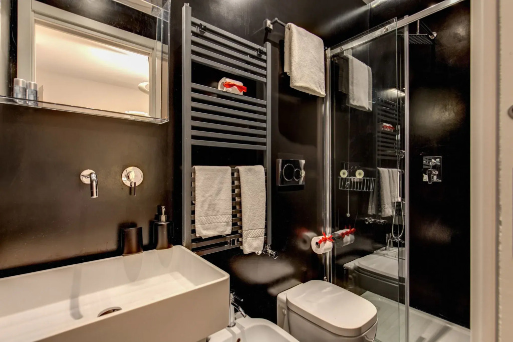 Orange Suites