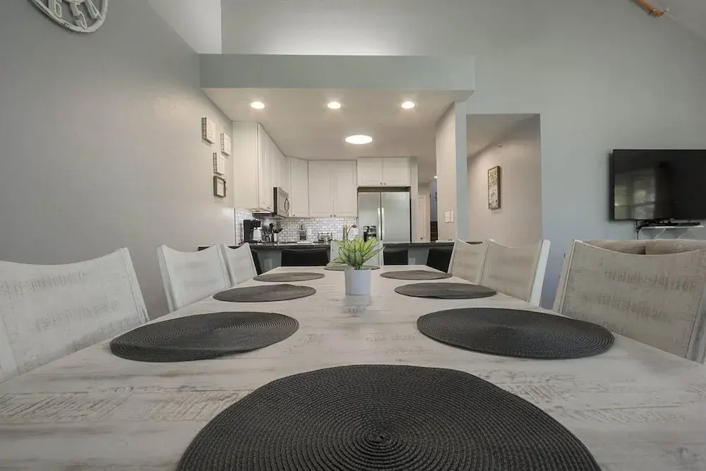 Eagles Roost 6 Bedroom Duplex