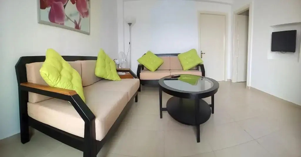 Fiona Seafront Apartments