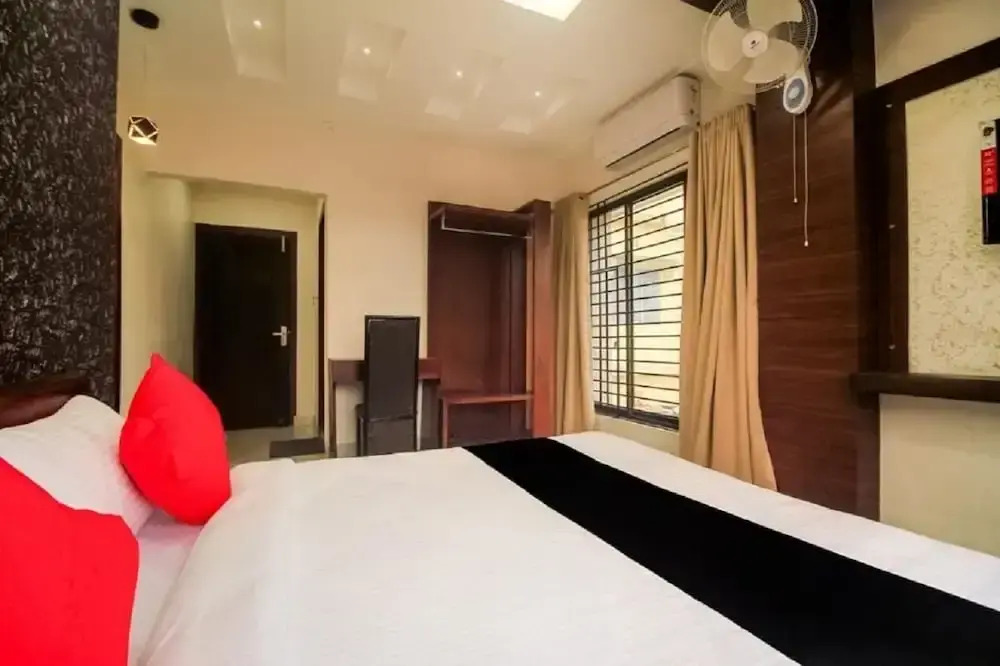Hotel Grand Palace Banquet by OYO Rooms