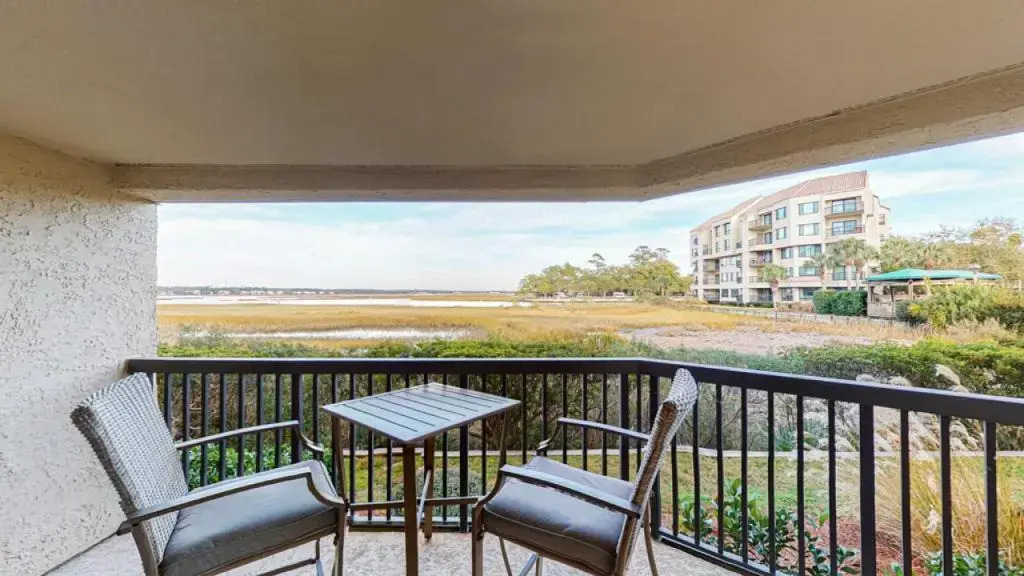 240 Captains Quarters