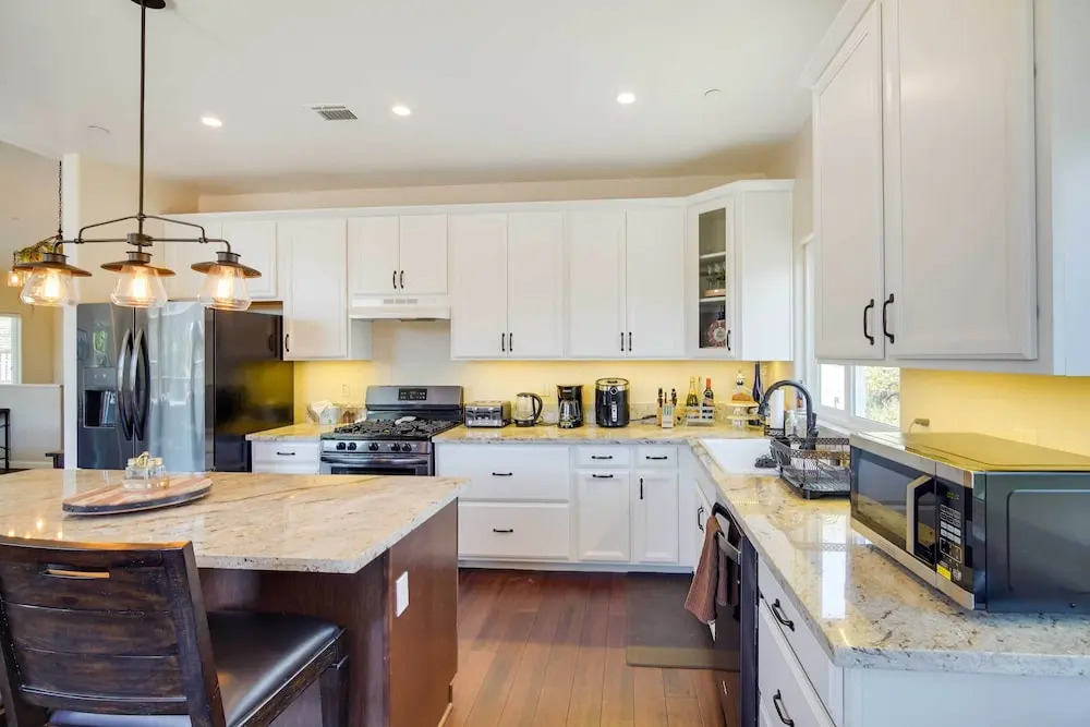 Lake Arrowhead Getaway With Decks + Game Room!