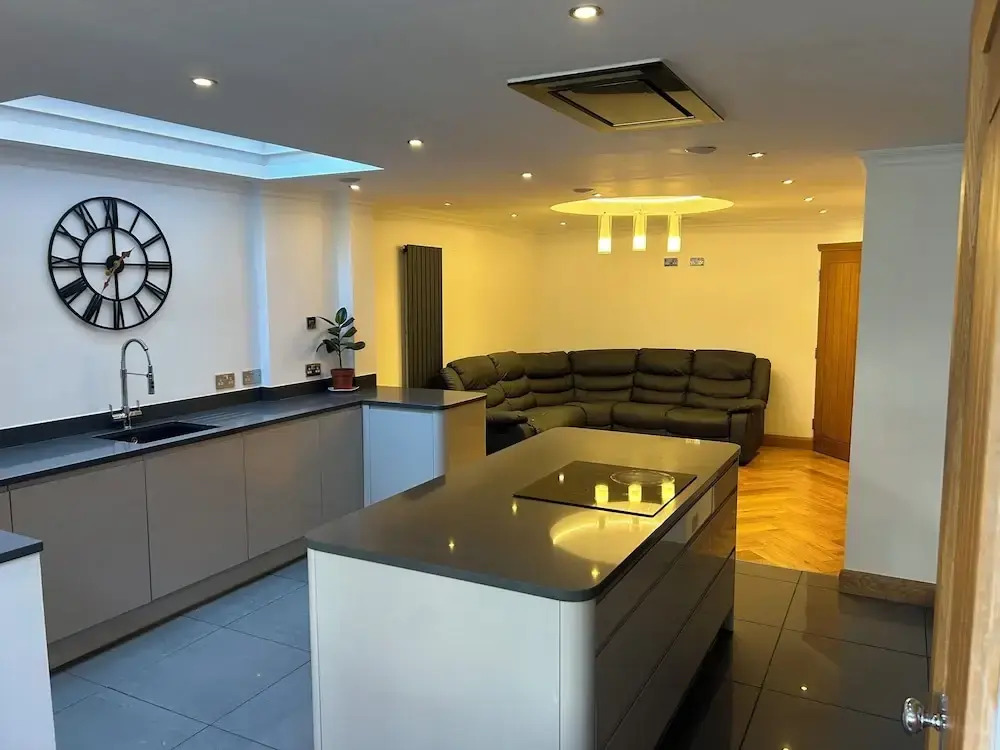 Entire Seaside Home 6 Private Bedrooms Sleeps 10