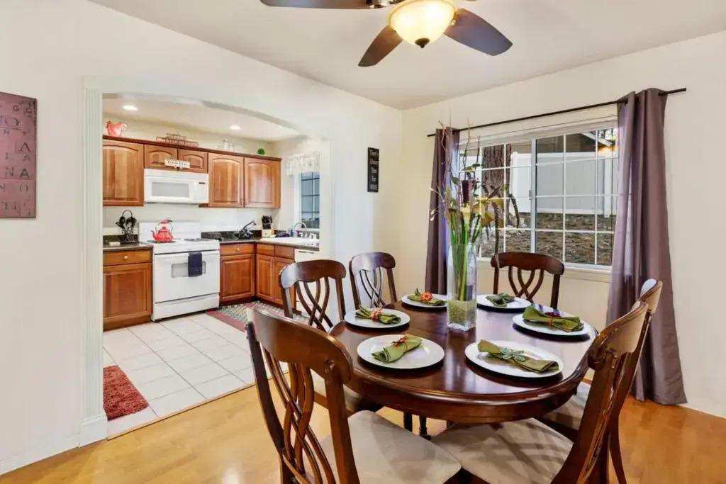 Mockingbird Getaway #2091 by Big Bear Vacations
