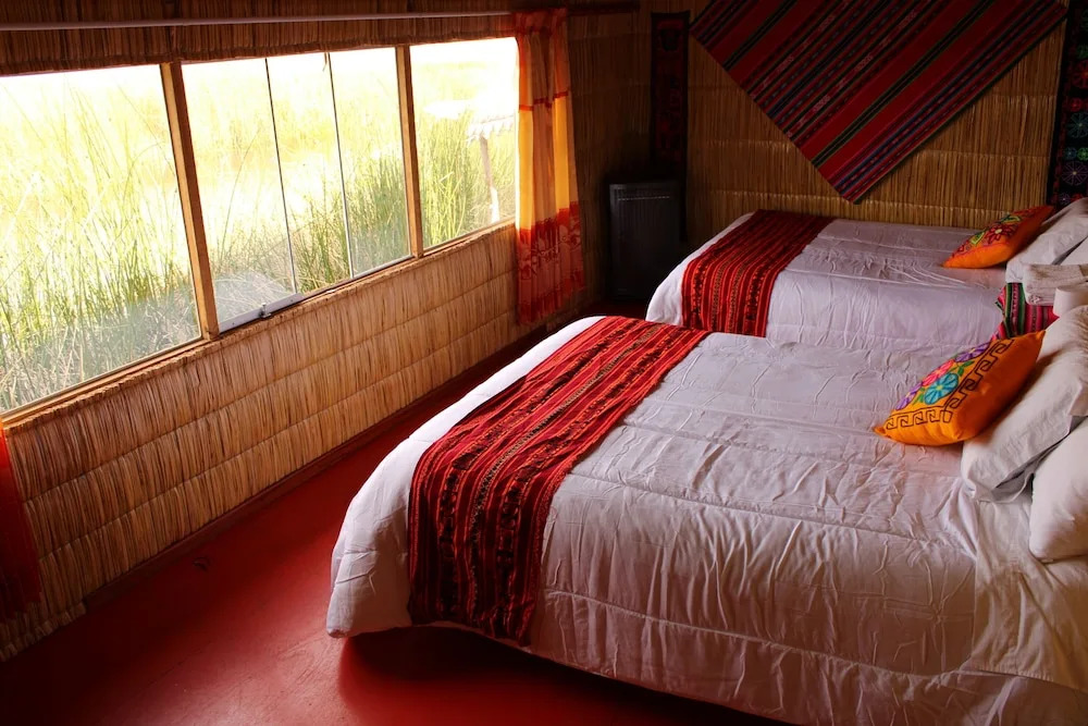 Titicaca Floating Lodge