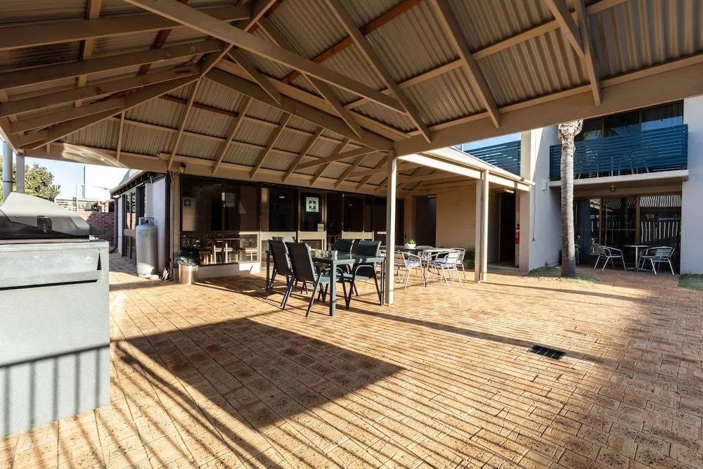 Sails Motel Geraldton