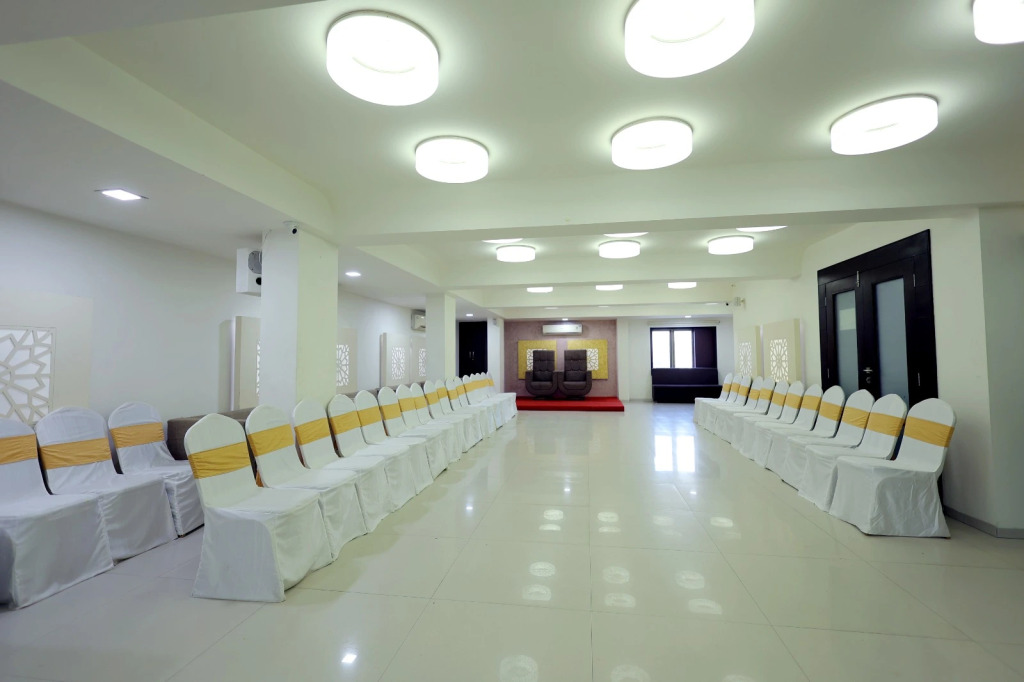 Hotel Grand Paradise