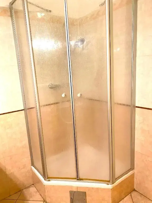 Apartment opera 1