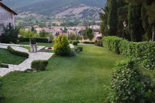 Nefeli Guesthouses