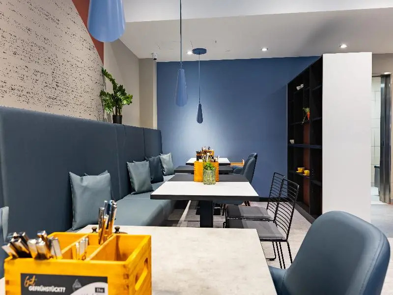 Holiday Inn - the niu Clink Hamburg Barmbek by IHG